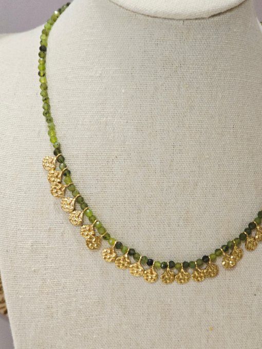 COLLIER