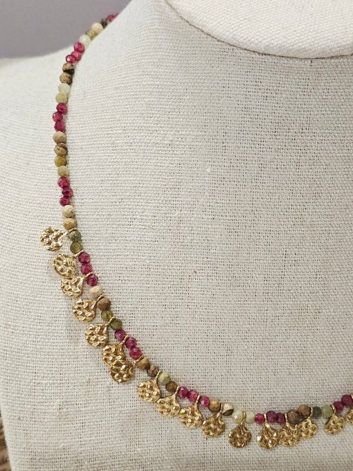 COLLIER