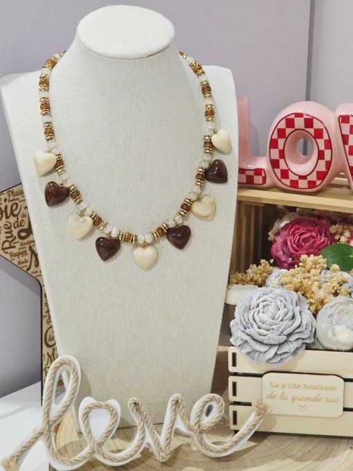 COLLIER