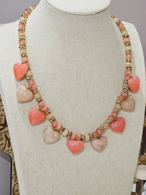 COLLIER