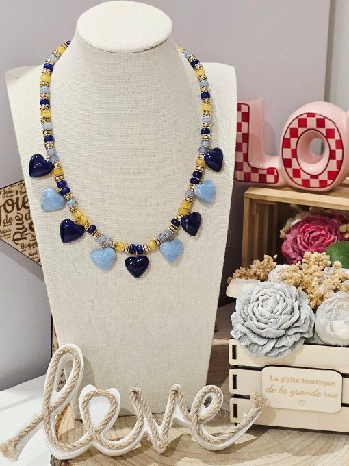 COLLIER