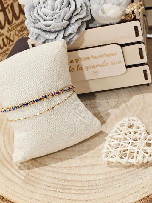 BRACELET