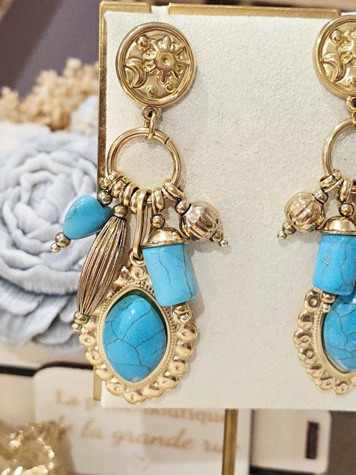 BOUCLES D'OREILLES