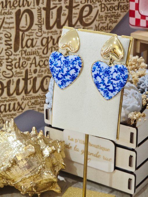 BOUCLES D'OREILLES