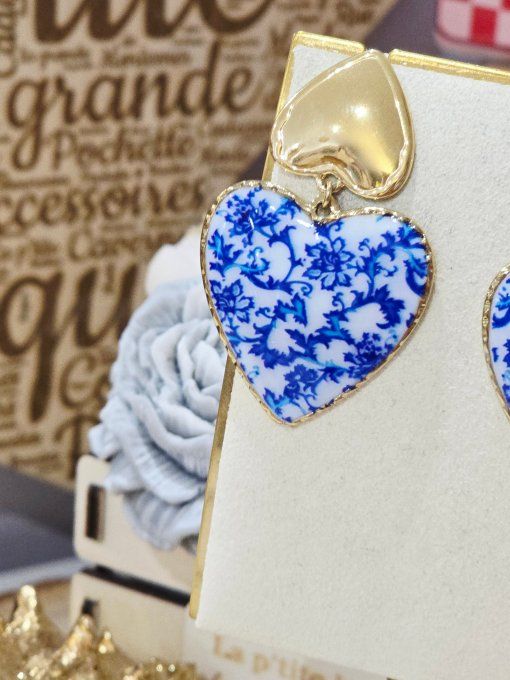 BOUCLES D'OREILLES