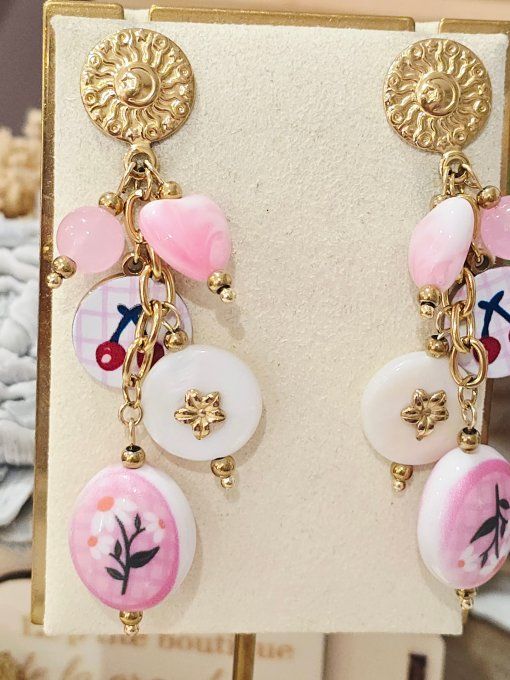 BOUCLES D'OREILLES
