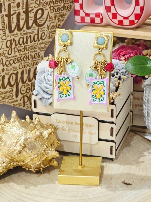 BOUCLES D'OREILLES