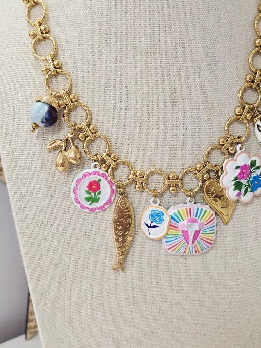 COLLIER