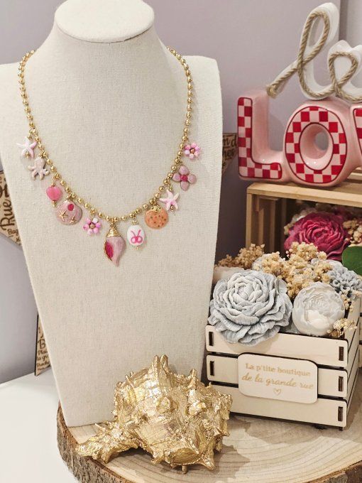 COLLIER