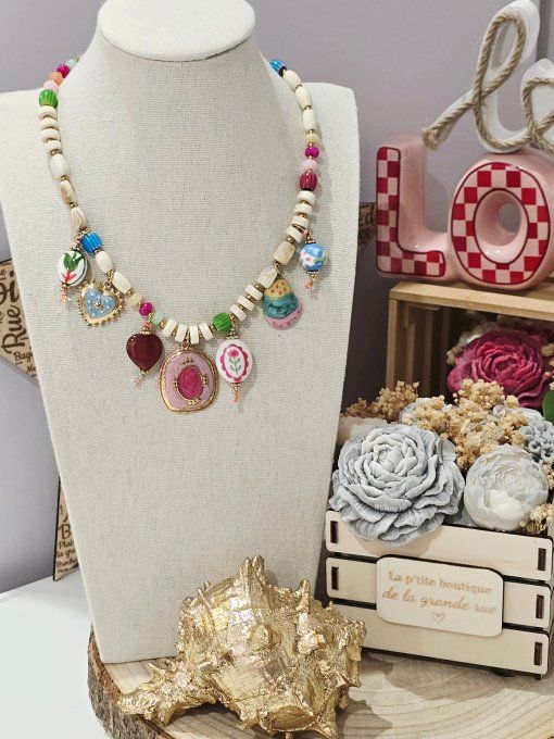COLLIER