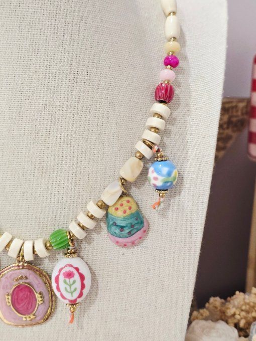 COLLIER