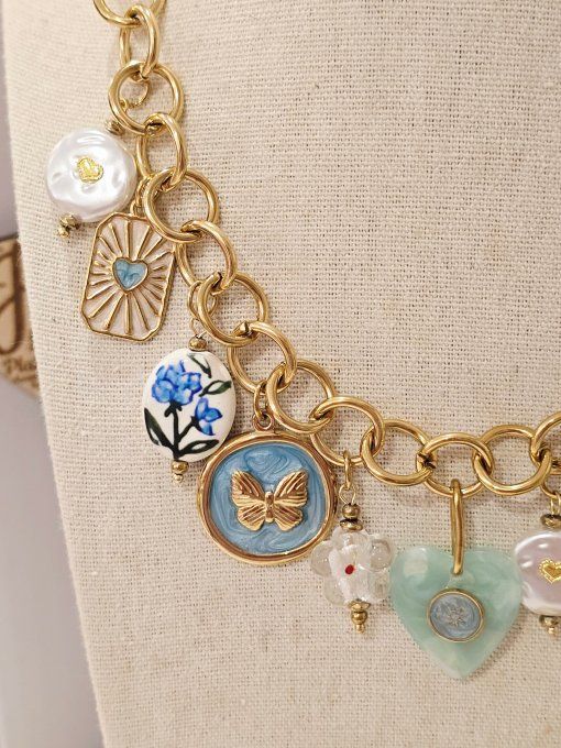COLLIER