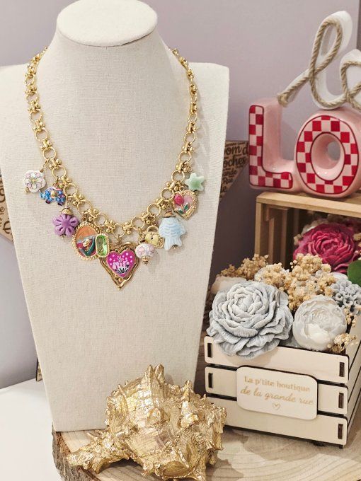 COLLIER