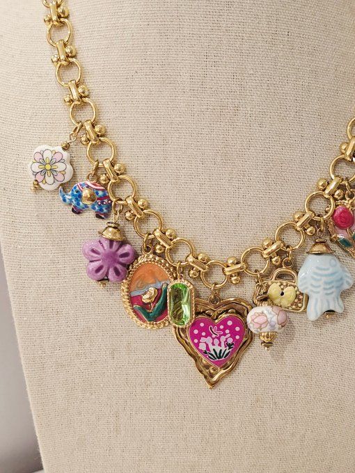 COLLIER