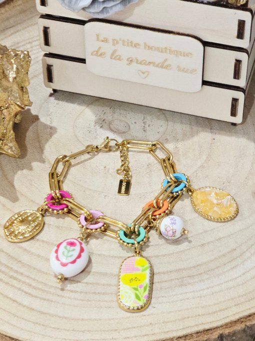 BRACELET