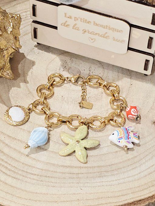 BRACELET