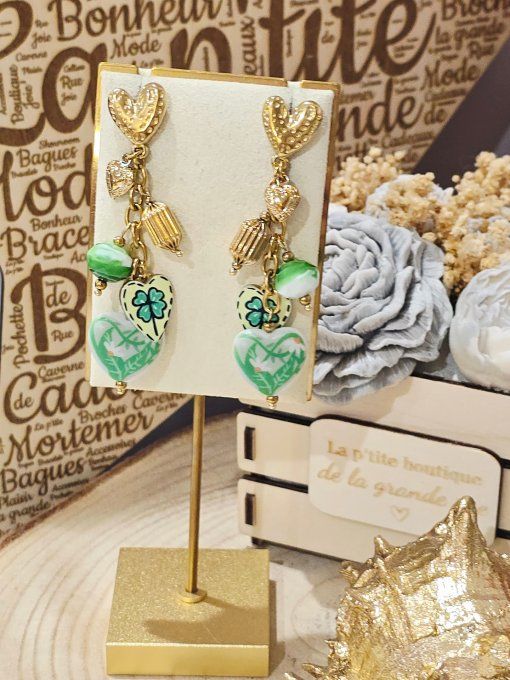 BOUCLES D'OREILLES