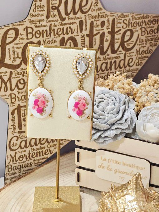 BOUCLES D'OREILLES