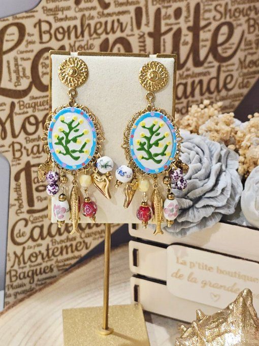 BOUCLES D'OREILLES