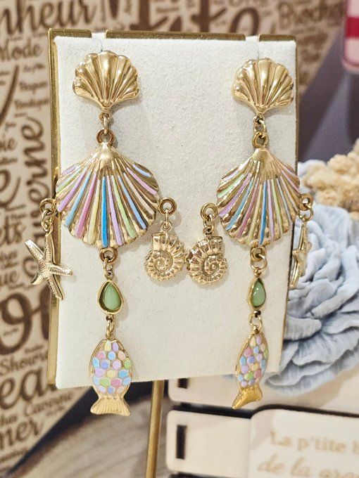 BOUCLES D'OREILLES