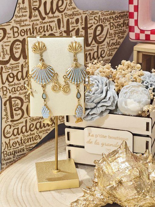 BOUCLES D'OREILLES