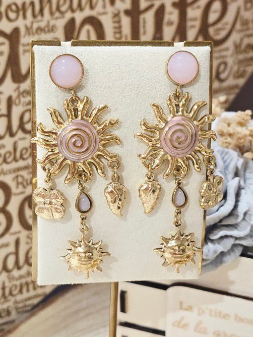 BOUCLES D'OREILLES