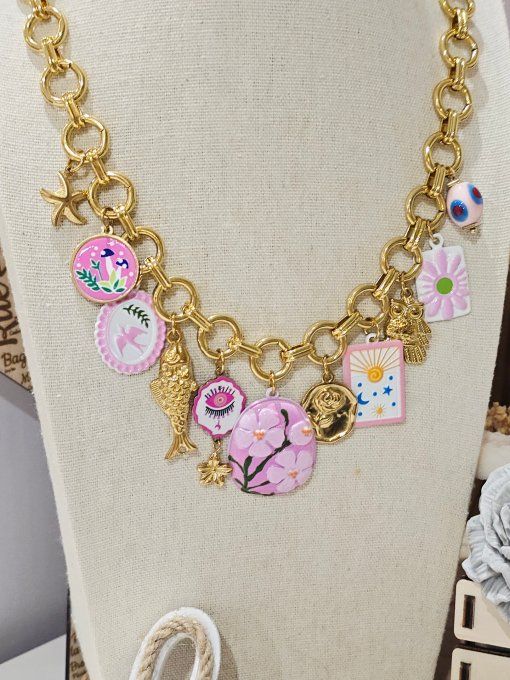 COLLIER