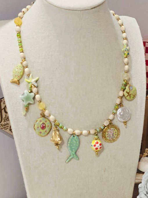 COLLIER