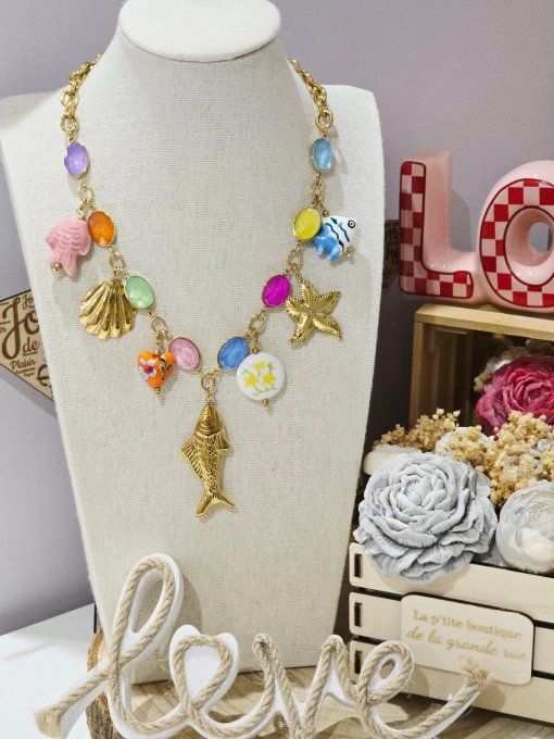 COLLIER