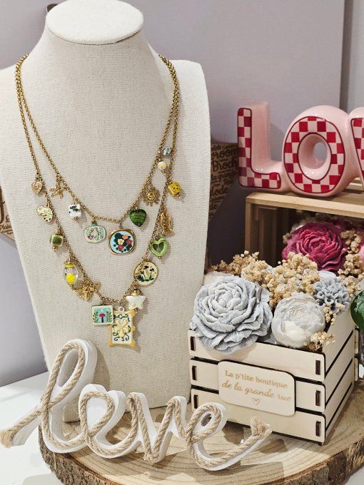 COLLIER