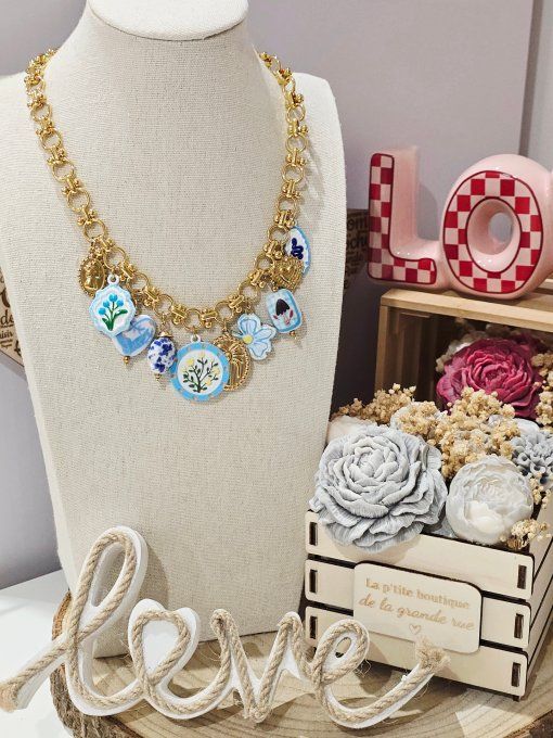 COLLIER