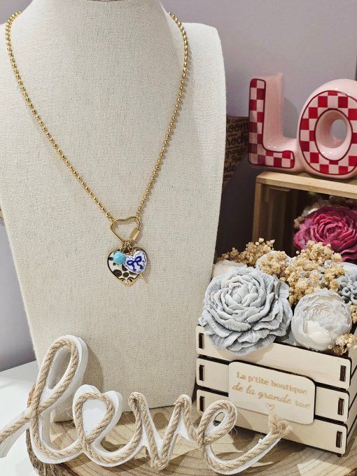 COLLIER