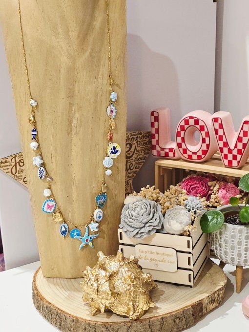COLLIER