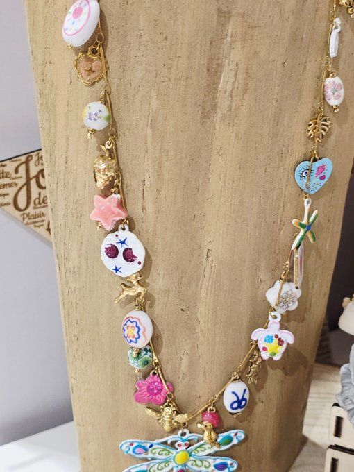 COLLIER