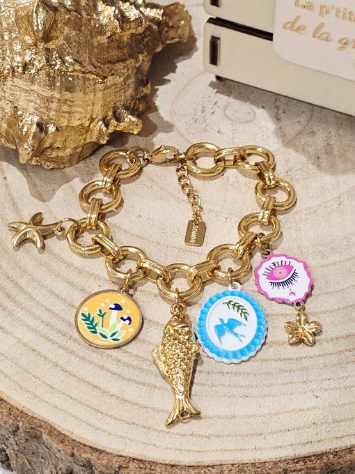 BRACELET