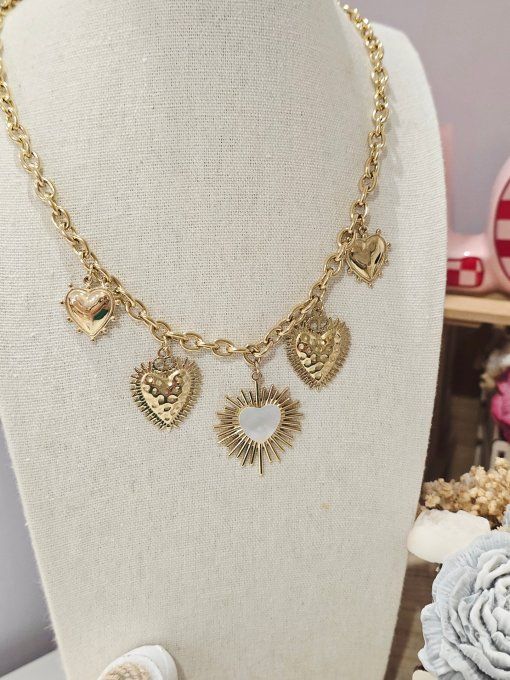 COLLIER