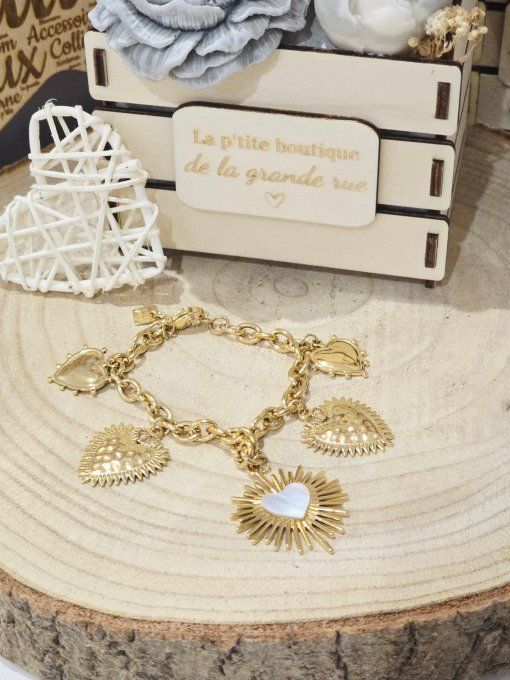 BRACELET