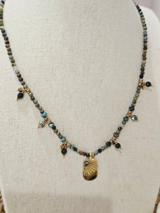 COLLIER