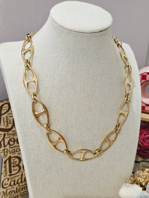 COLLIER