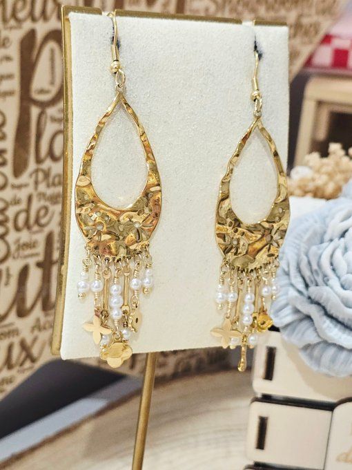 BOUCLES D'OREILLES