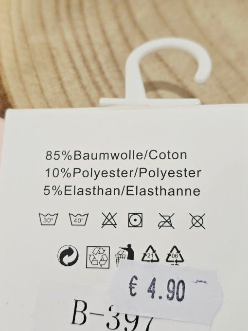 CHAUSSETTES