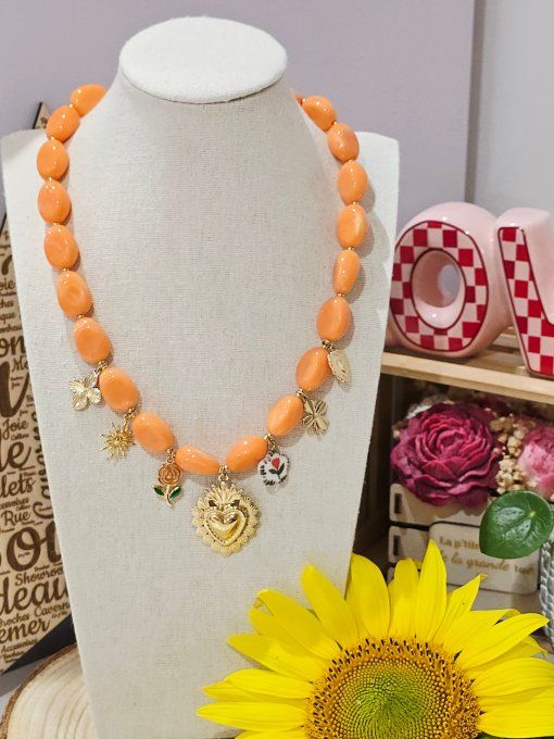 COLLIER