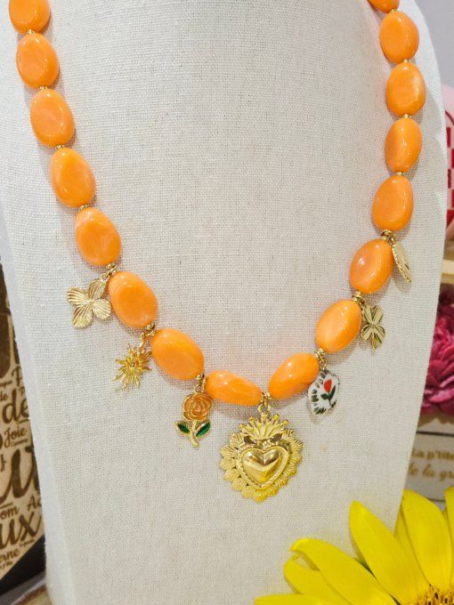 COLLIER