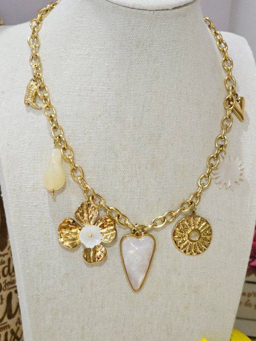 COLLIER