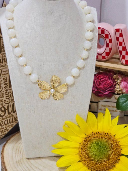COLLIER