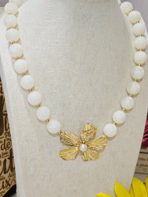 COLLIER