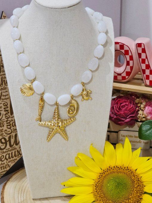 COLLIER