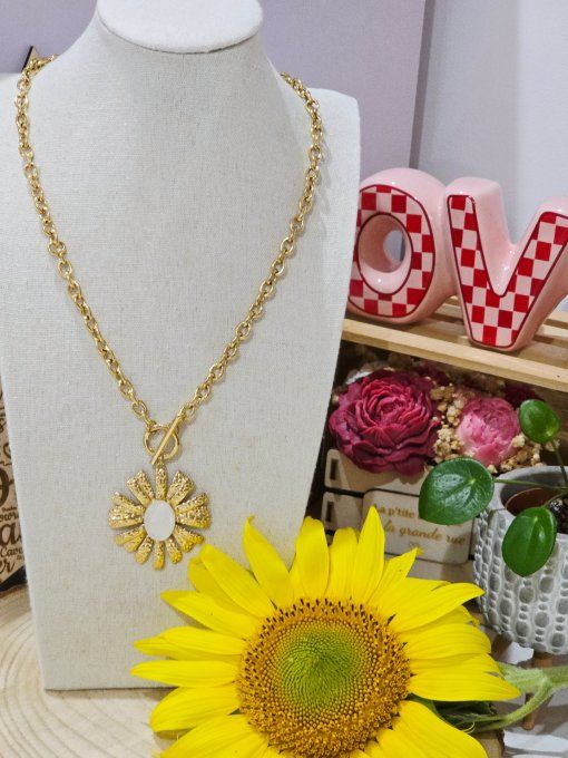 COLLIER