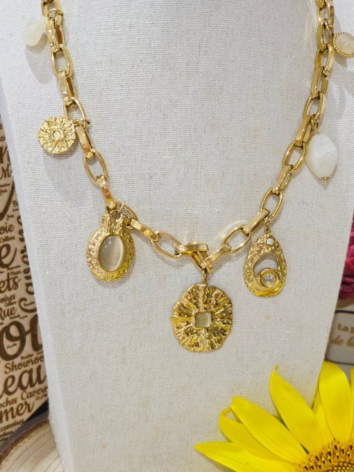 COLLIER