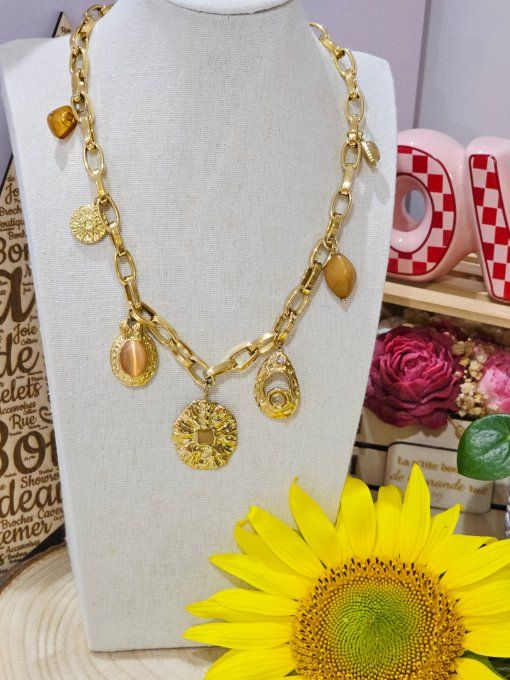 COLLIER